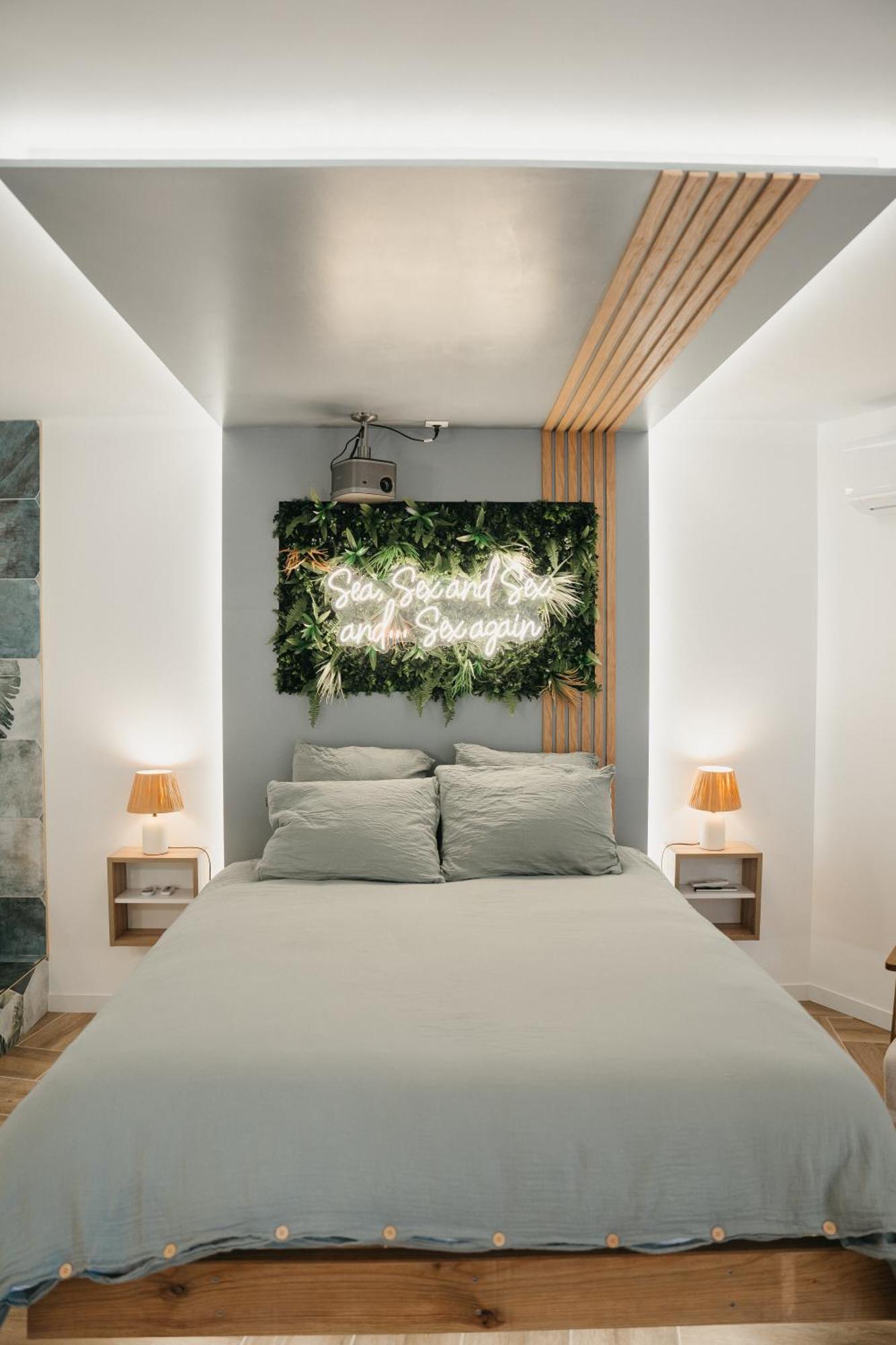 Love & Sunsets Suite Sausset-les-Pins Bagian luar foto